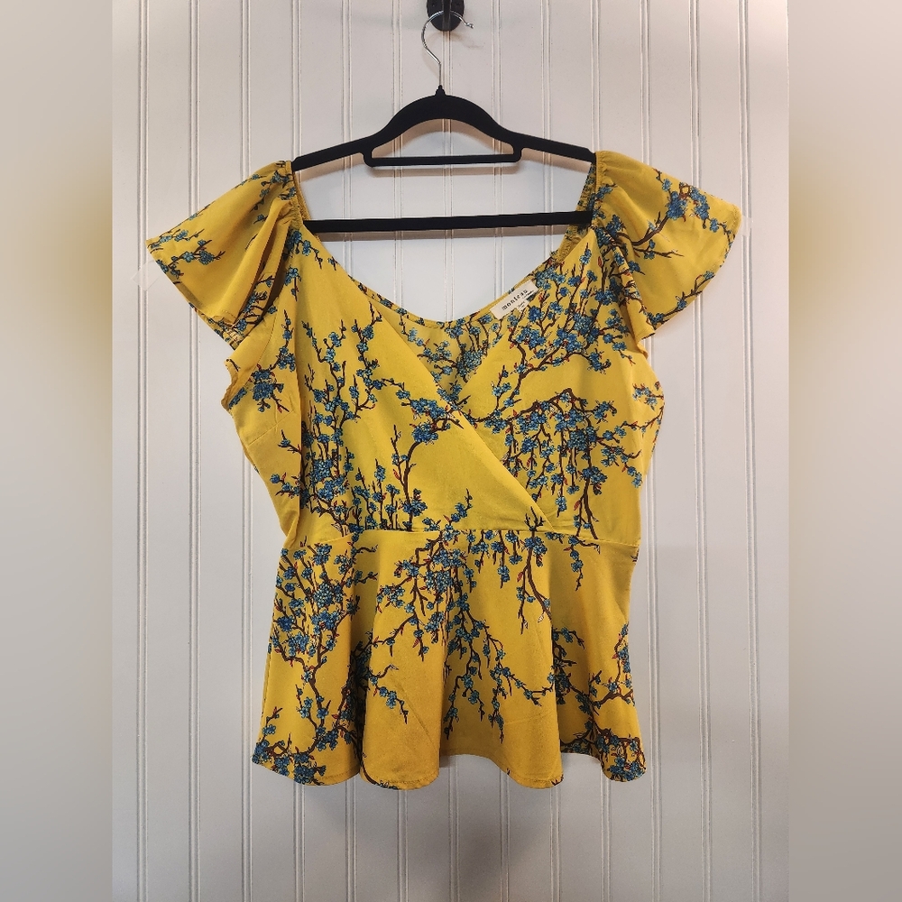 Monteau Women's Yellow Blue Floral Chiffon Babydoll Blouse Size L Flutter Sleeve